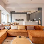 Amazing 3Br Apartment Near The Casino